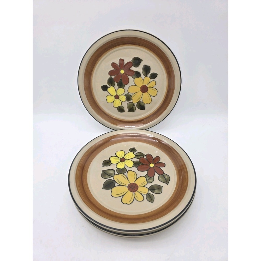 Vintage JC Penney Stoneware Daisy Vale 10.5" Inch Dinner plates (4)Made in Japan